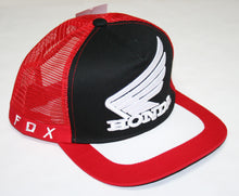 Load image into Gallery viewer, Honda Logo Fox Trucker Hat (61-1143)