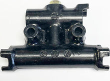 Ladda upp bild till gallerivisning, Front Brake Three-Way Joint ~ Genuine Honda Brand (99-5075)