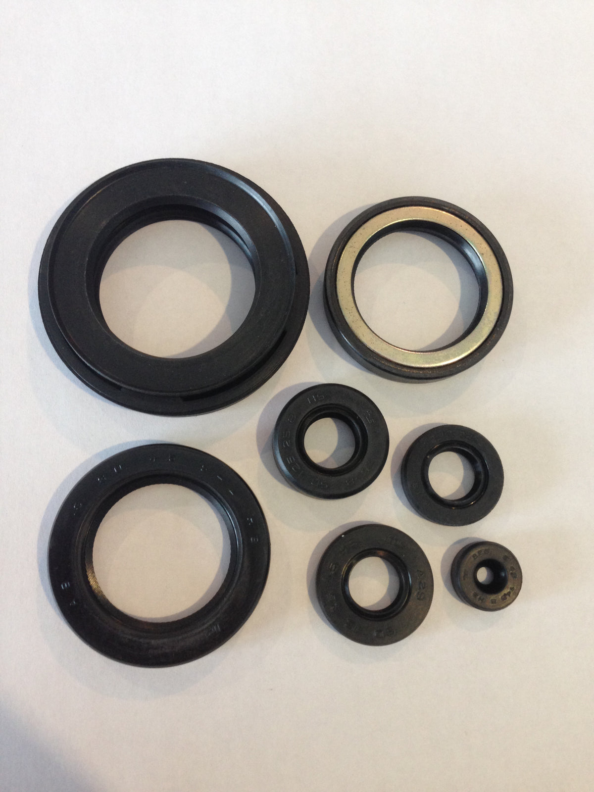 Honda CB650 CB650C CB650SC Engine Oil Seal Kit