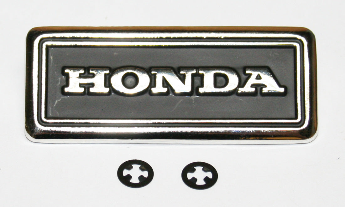 Honda GL1000 GL1000LTD Cylinder Head Emblem 12312-371-610
