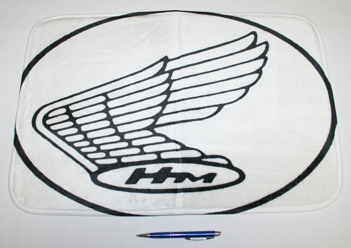 Universal Wing Floor Mat