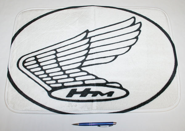 Universal Wing Floor Mat